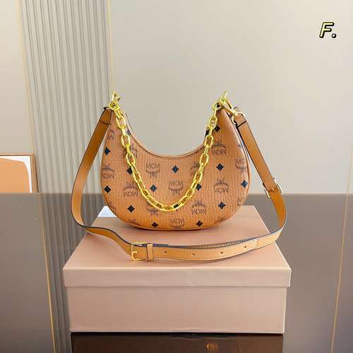 Picture of MCM Lady Handbags _SKUfw139408419fw